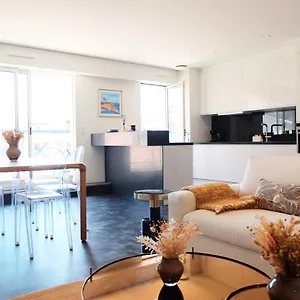 Appartement Magnifique Appartement, En Hyper Centre, Avec Terrasse Et Place De Parking Biarritz
